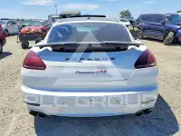 2016 Porsche Panamera photo