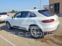 2016 Porsche MACAN photo