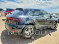2016 Porsche MACAN photo