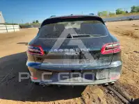 2016 Porsche MACAN photo