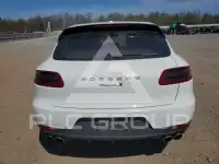 2016 Porsche MACAN photo