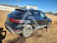 2016 Porsche MACAN photo