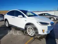 2016 Tesla Model X photo