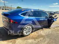 2016 Tesla Model X фото