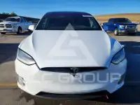 2016 Tesla Model X photo