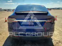2016 Tesla Model X фото