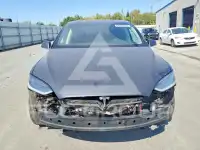 2016 Tesla Model X фото