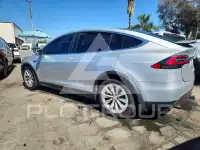 2016 Tesla Model X photo