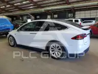 2016 Tesla Model X фото