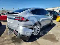 2016 Tesla Model X photo