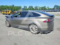 2016 Tesla Model X фото