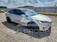2016 Tesla Model X фото