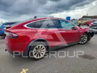 2016 Tesla Model X фото