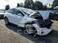 2016 Tesla Model X фото
