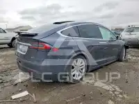 2016 Tesla Model X фото