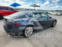 2016 Tesla Model S photo