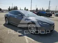 2016 Tesla Model S фото