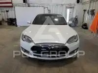 2016 Tesla Model S фото