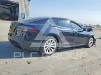 2016 Tesla Model S photo