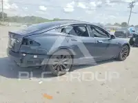 2016 Tesla Model S photo