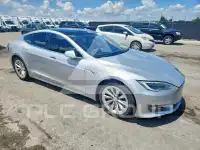 2016 Tesla Model S photo