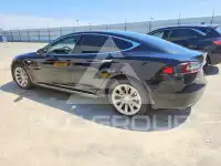 2016 Tesla Model S фото