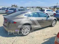 2016 Tesla Model S фото