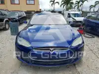 2016 Tesla Model S фото