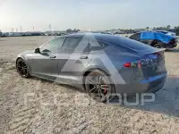 2016 Tesla Model S фото