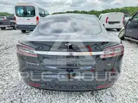 2016 Tesla Model S фото