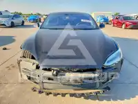 2016 Tesla Model S фото
