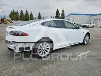 2016 Tesla Model S фото