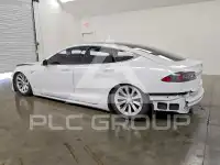 2016 Tesla Model S фото
