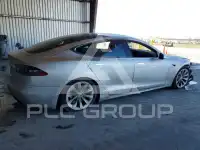 2016 Tesla Model S photo
