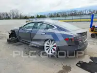 2016 Tesla Model S photo