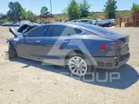 2016 Tesla Model S фото