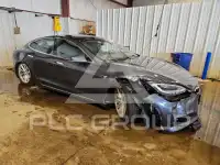 2016 Tesla Model S фото