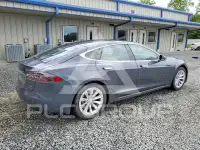 2016 Tesla Model S фото