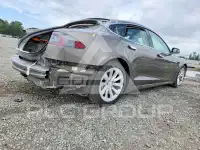 2016 Tesla Model S photo