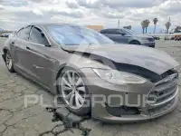 2016 Tesla Model S photo