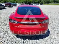 2016 Tesla Model S фото