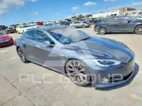 2016 Tesla Model S фото