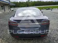 2016 Tesla Model S фото
