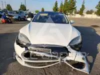 2016 Tesla Model S photo