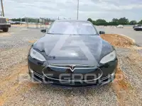 2016 Tesla Model S фото
