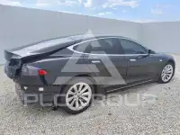 2016 Tesla Model S фото