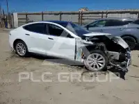 2016 Tesla Model S фото