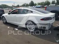 2016 Tesla Model S фото