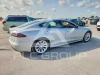 2016 Tesla Model S фото