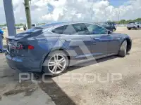 2016 Tesla Model S фото